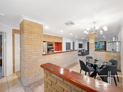 5B Allott Place, Marangaroo WA 6064