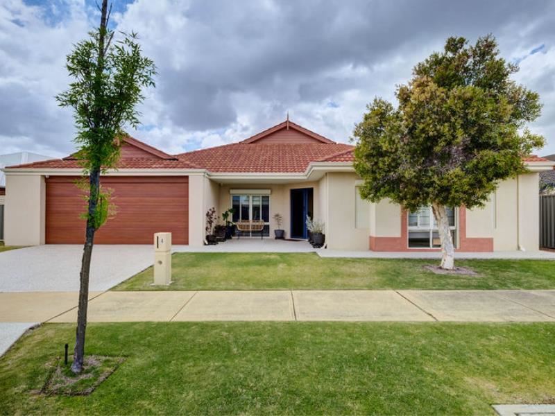 4 Edgar Link, Piara Waters