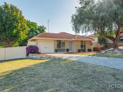 12 Banyon Close, Halls Head WA 6210