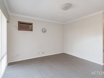 12 Banyon Close, Halls Head WA 6210