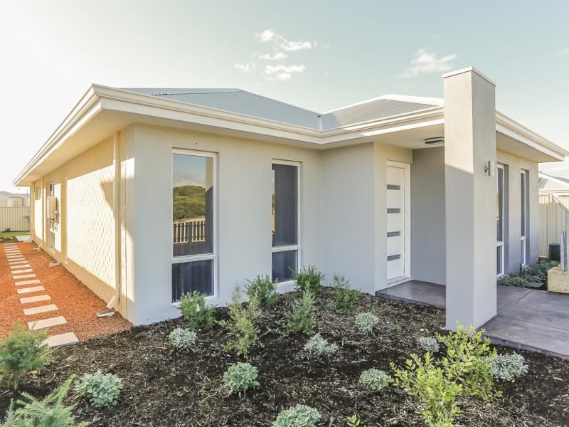 21 Sounding Avenue, Alkimos