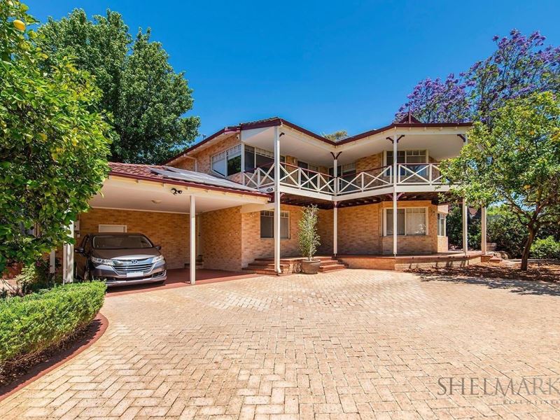 76A McCallum Crescent, Ardross