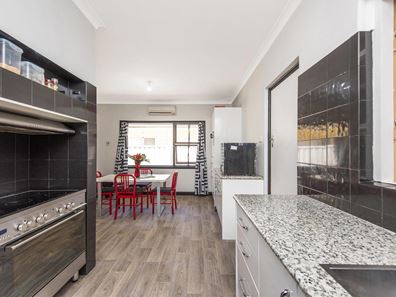 6 Randall Street, Dianella WA 6059