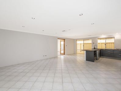 63 Toledo Circuit, Port Kennedy WA 6172