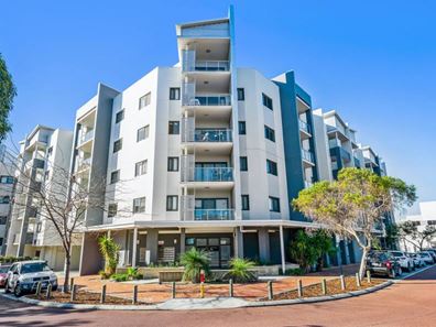 93/6 Walsh Loop, Joondalup WA 6027