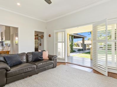 62 The Strand, Bayswater WA 6053