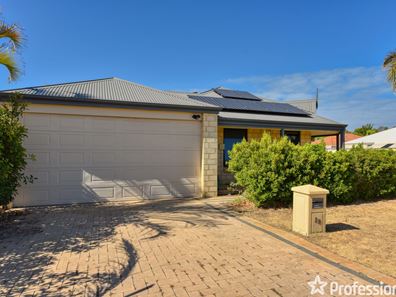 28 Bopeechee Way, Port Kennedy WA 6172