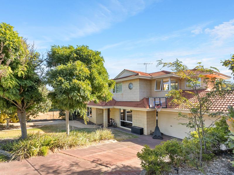 22 Cliverton Court, Marmion