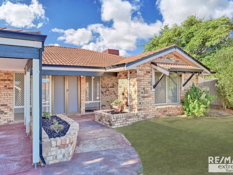 8 Dauphine Place, Joondalup