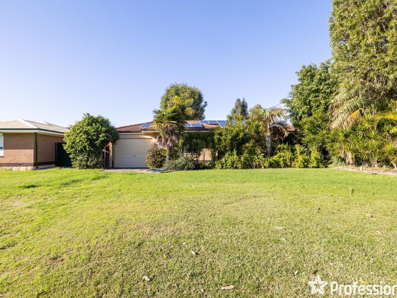 8 Biddenden street, Thornlie