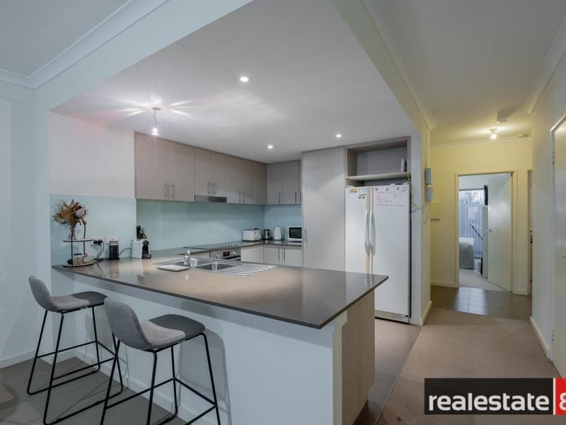 18/28 Banksia Terrace, South Perth
