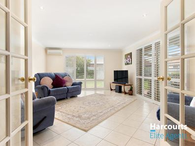 24 Bayeux Avenue, Port Kennedy WA 6172