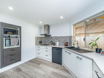 33 Victorsen Parade, Clarkson WA 6030