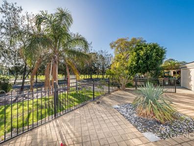 33 Victorsen Parade, Clarkson WA 6030