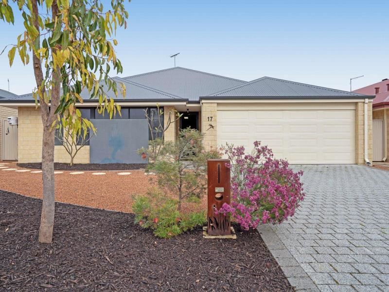 17 Buttermere Approach, Waikiki