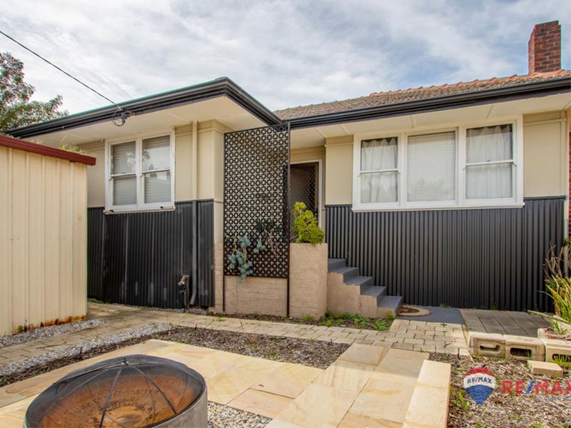 5 Ball Place, Queens Park WA 6107