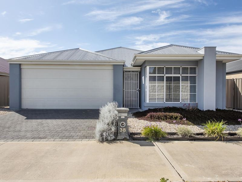 38 Brandeis Grove, Karnup