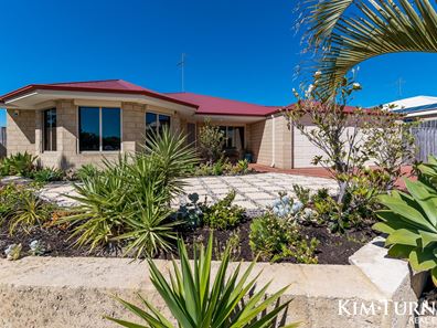 36 Hibbertia Follow, Halls Head WA 6210
