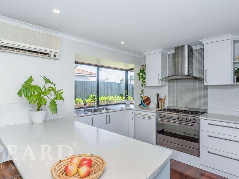 40 Garfield Way, Greenwood