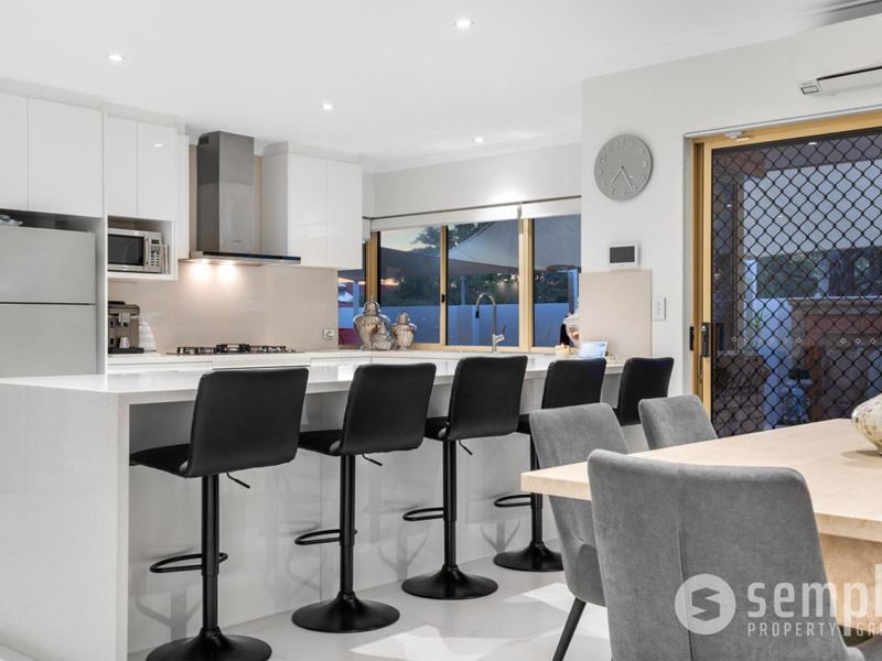 2 Mortlock Street, Hamilton Hill