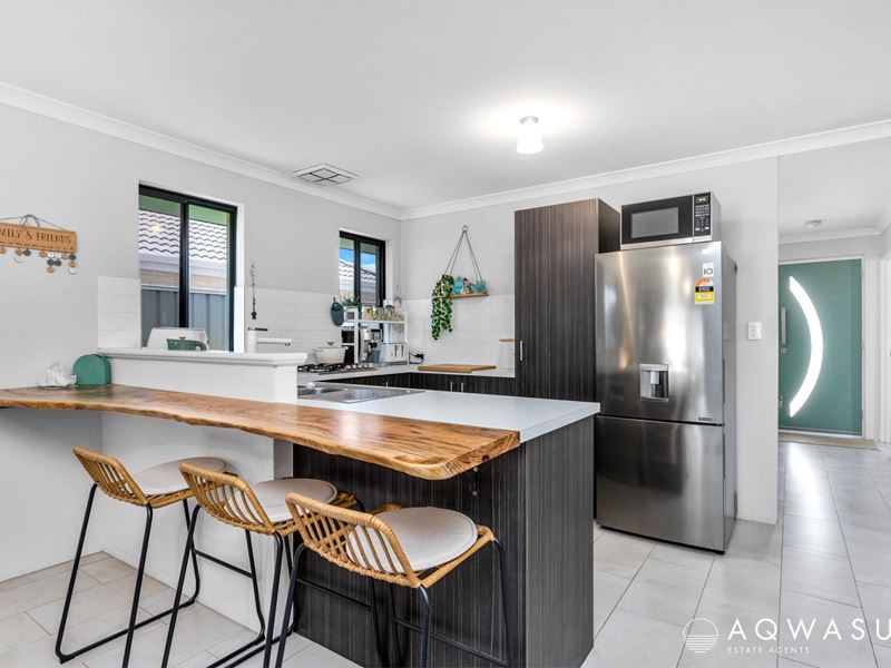 8 Redwood Avenue, Karnup
