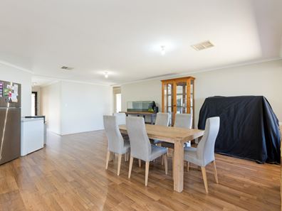 82 Alexander Road, Byford WA 6122