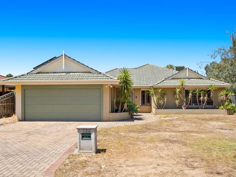 43 Bombay Entrance, Stratton