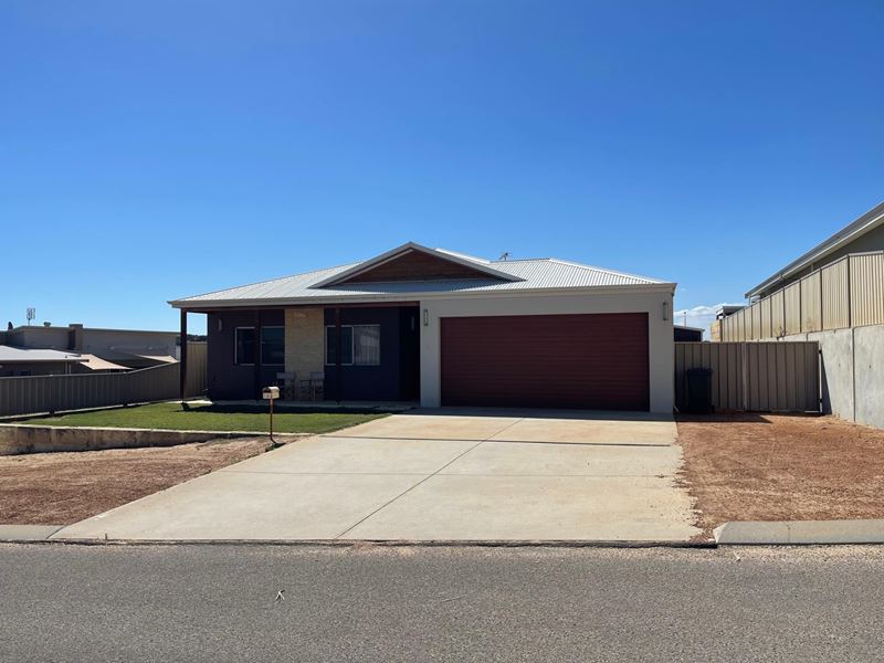 13 Gregory Pass, Port Denison
