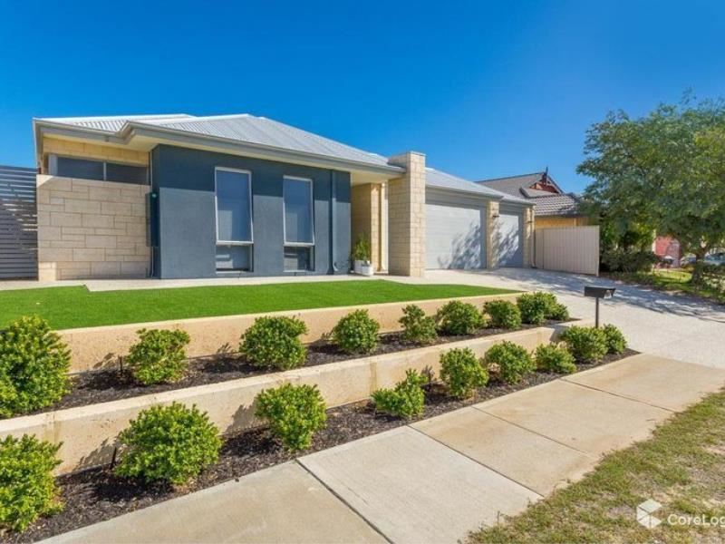 10 Lucky Bay Rd, Secret Harbour
