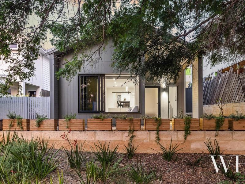 9 Mouquet Vista, White Gum Valley