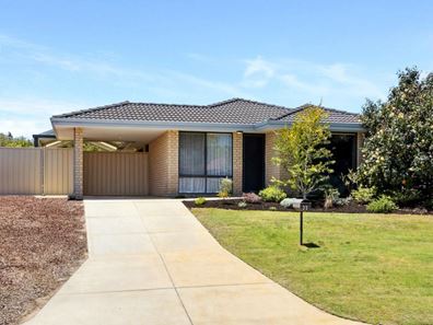 32 Teraglin Way, Warnbro WA 6169