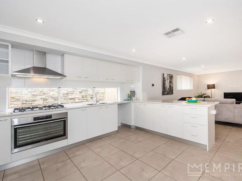 6 Rover Lane, Spearwood