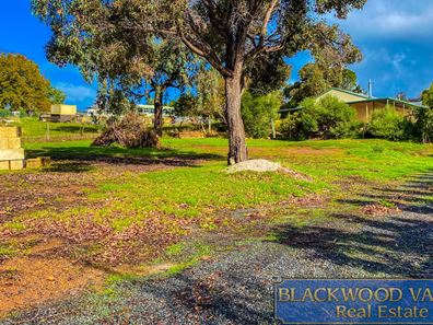 34 Steere Street, Balingup WA 6253