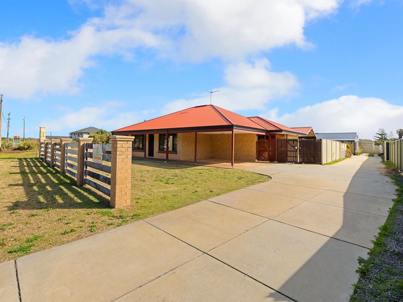 1A Hamersley Road, Lancelin