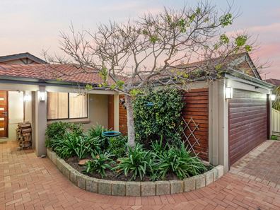 5 Oorama Court, Ocean Reef WA 6027