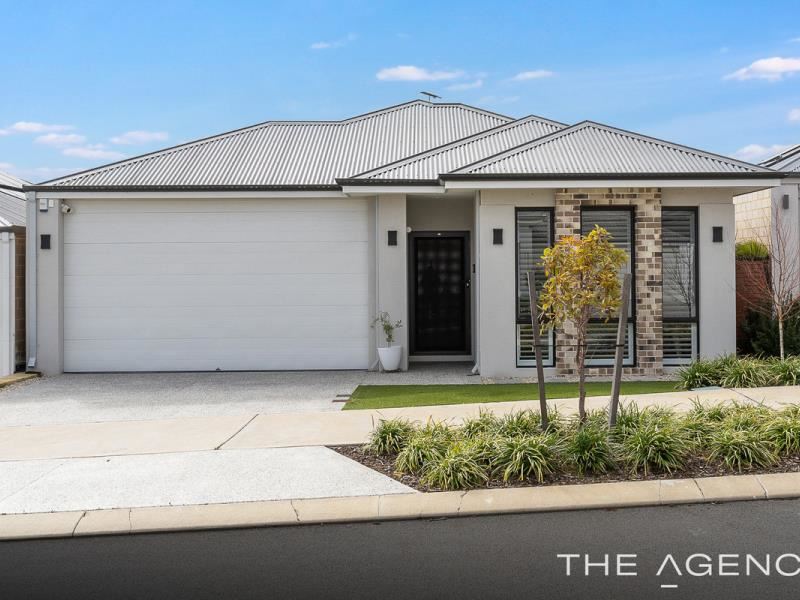 18 Deepwater Way, Lakelands