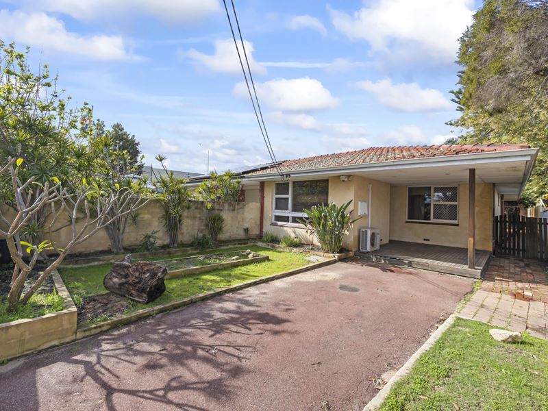 4 Wickham Place, Ascot