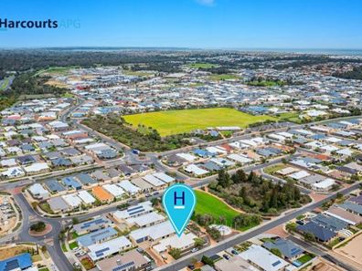 12 Neslite Road, Dalyellup WA 6230