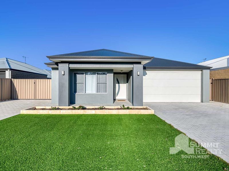 29 Dichiera Bend, Dalyellup WA 6230