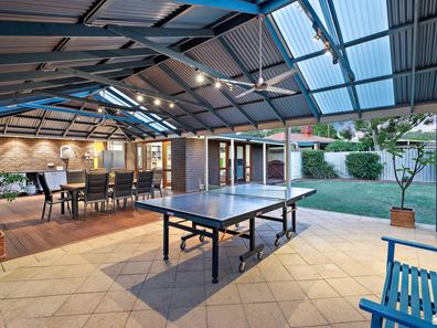 11 Ash Court, Armadale WA 6112