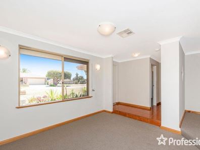 3 Welch Way, Warnbro WA 6169