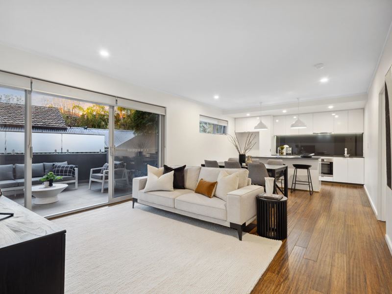 12/32 Whatley Crescent, Mount Lawley