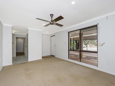 33 Wythburn Ave, Balga WA 6061