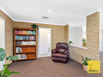 6 Hickory Drive, Thornlie WA 6108