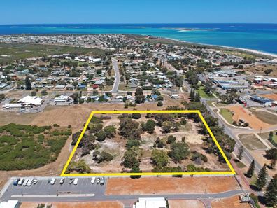 15 Bashford Street, Jurien Bay WA 6516