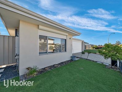 4 Canberra Avenue, Landsdale WA 6065