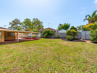 64 Cuthbertson Drive, Cooloongup WA 6168