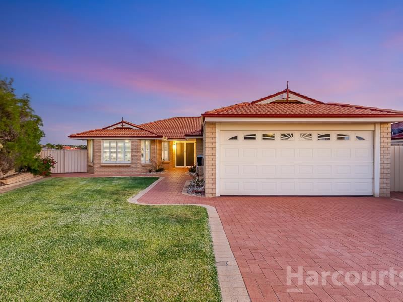 16 Glendevon Turn, Kinross