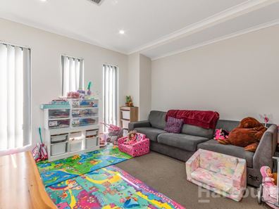 11 Polygala Way, Sinagra WA 6065