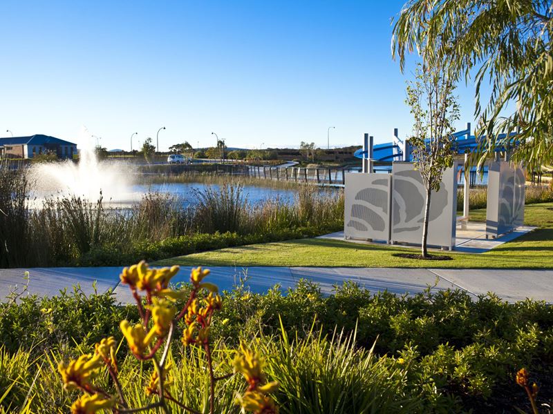 71 Geelong Parade, Bayonet Head